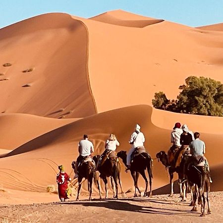 Отель Sahara Nomad Camp Мерзуга Экстерьер фото