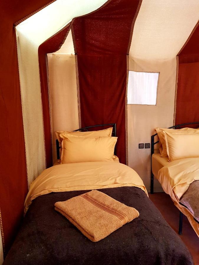 Отель Sahara Nomad Camp Мерзуга Экстерьер фото